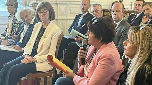 Signature d'une charte pour le logement des actifs