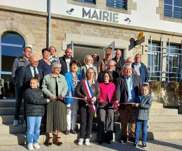 Inauguration mairie Guéhénno