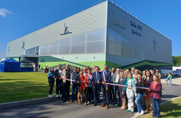 Inauguration des salles multisport et gymnastique à Saint-Jean-Brévelay