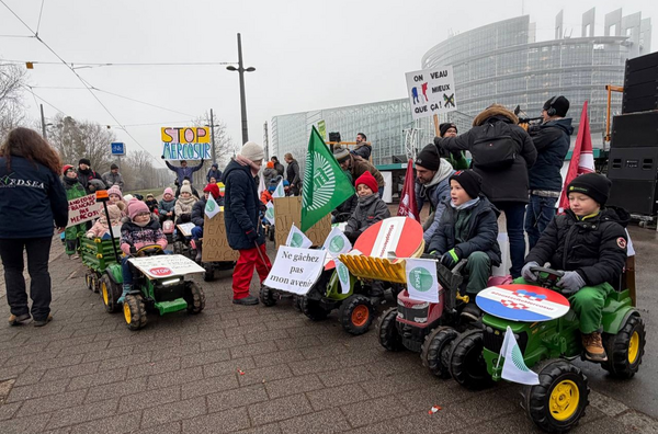 Aux côtés des agriculteurs devant le Parlement européen à Strasbourg