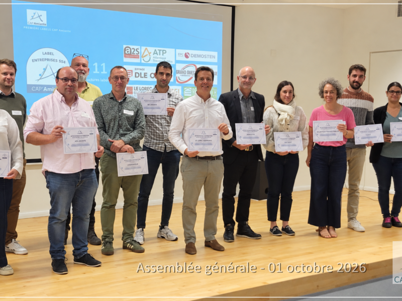 batch_photo_de_groupe_avec_certificats_sur_scene