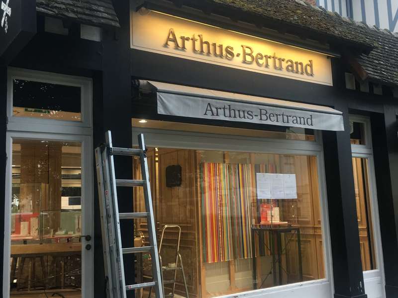 Réparation commerce bois 