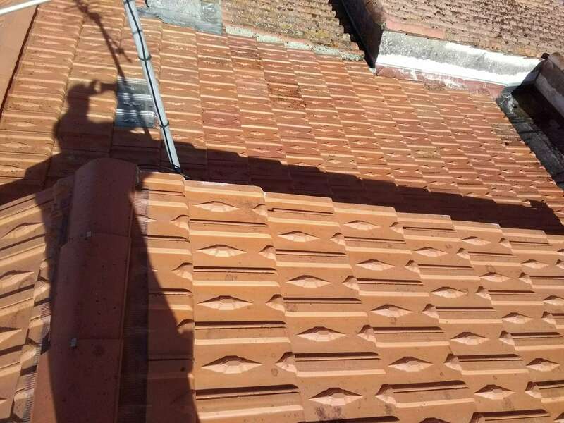 Nettoyage de toiture et faîtage à sec à Rochefort
Réalisé par Vincent Deguilhen