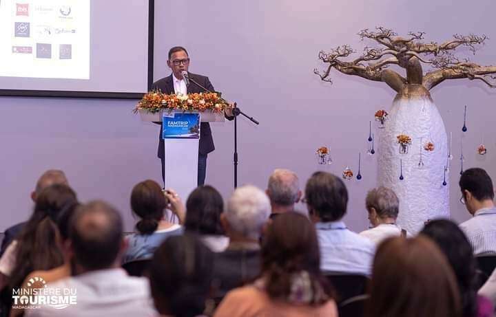 fb_img_166478962359920241205-2256897-167tdll