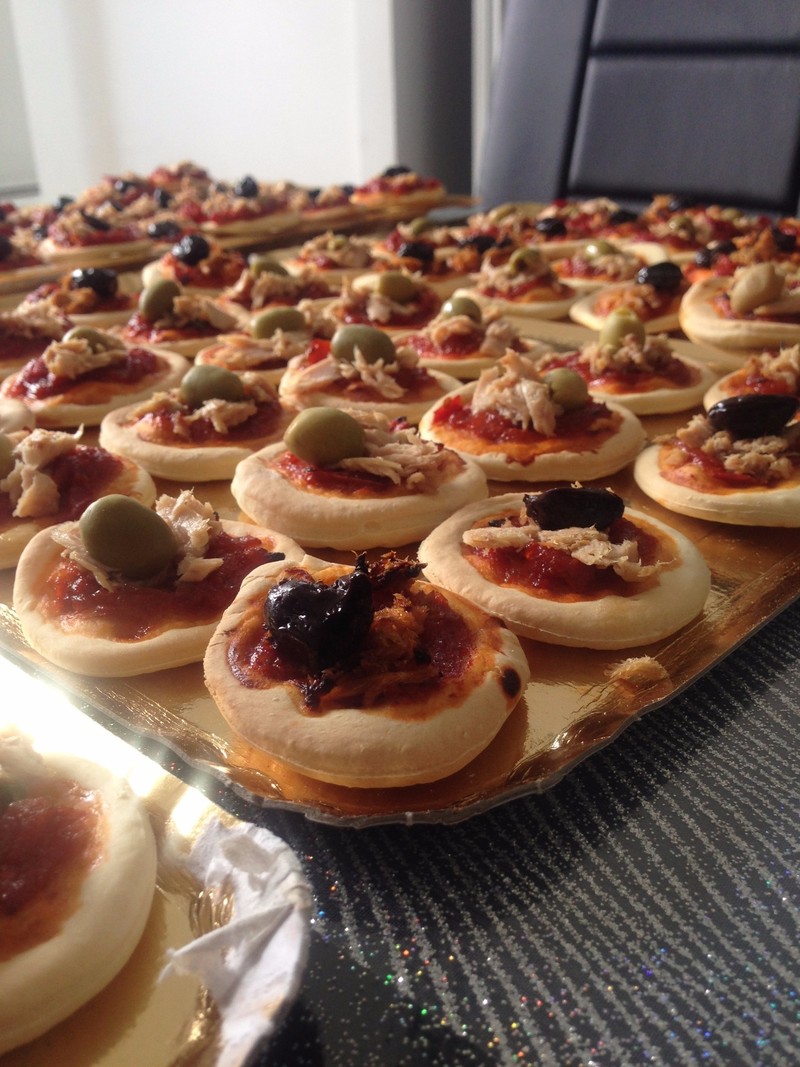 Mini Pizza buffet cacher 