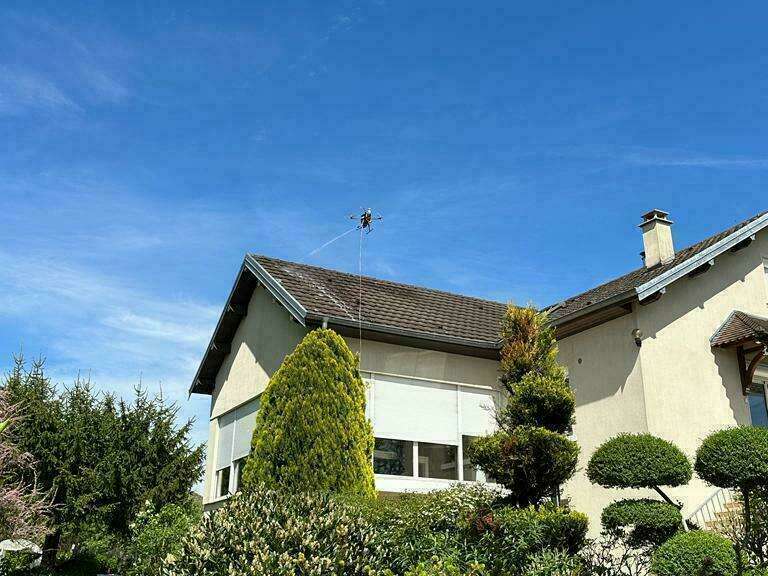 233e537f-2b48-4366-8509-041f5f5dbd58