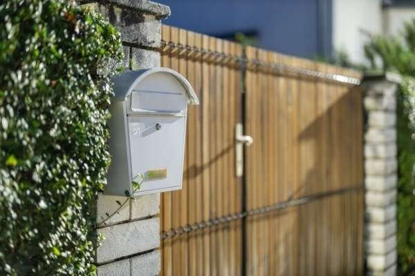 Permis de conduire et carte grise : attention au courrier !