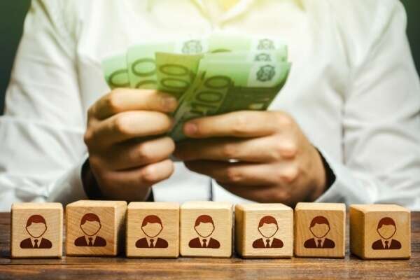 Attribution gratuite d’actions et transfert légal de contrat : perte de chance ?