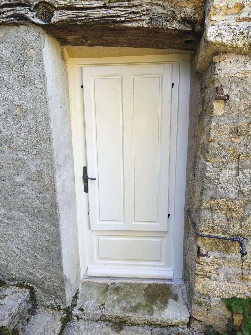 ad93d456-e000-46d9-b316-e2869493927a