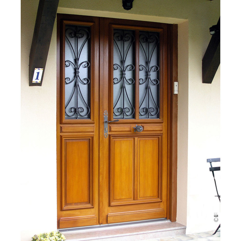 Porte d'entrée en bois sur mesure