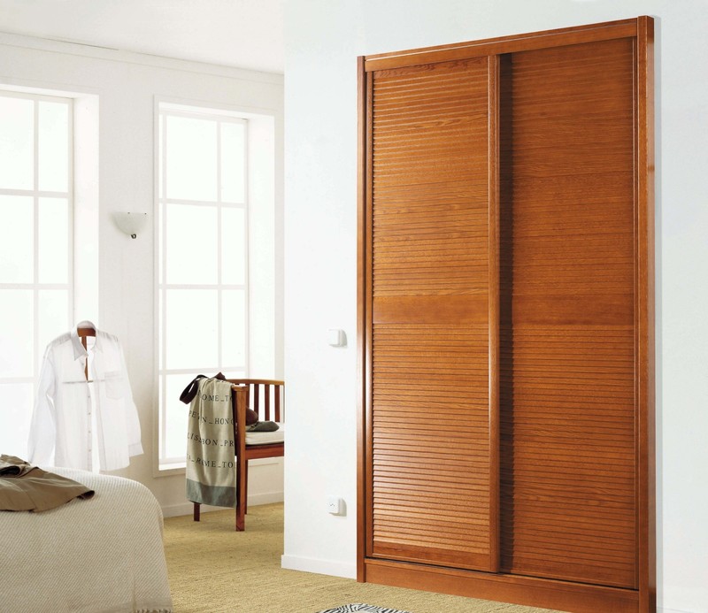 Porte de placard en bois sur mesure