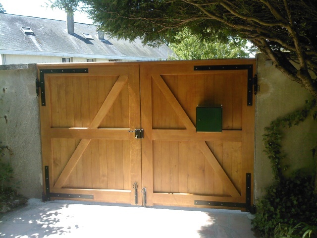 Portail en bois sur mesure