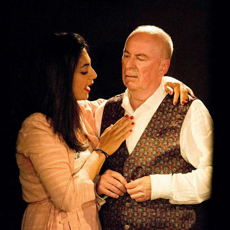 100000376320250317-3545567-a7j4d7