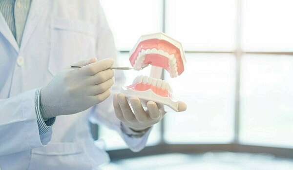 Entretien des prothèses amovibles