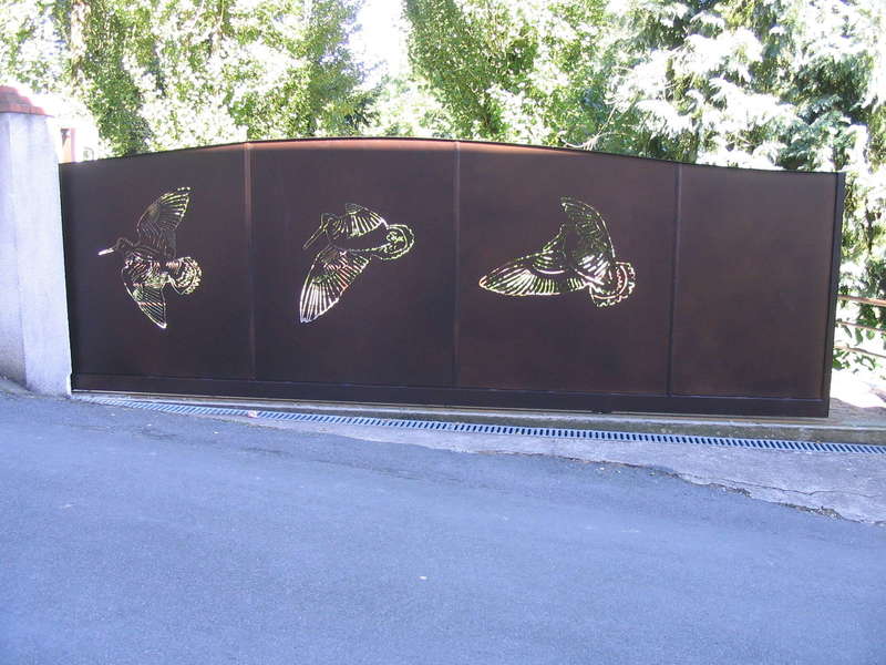 Portail coulissant avec découpe laser 