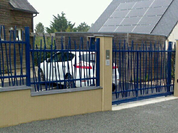 Clôture disposées aléatoirement 