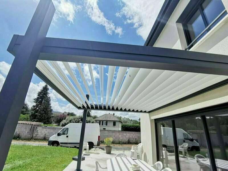 pergola-stratus-lames-ouvertes-1024x768
