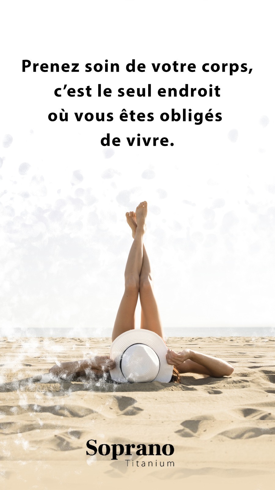 femme allongé jambe en l'air