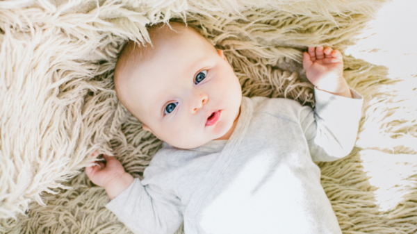 Prévenir le syndrome de la tête plate