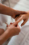 Présentation en salle sur contre-indications massage post-natal