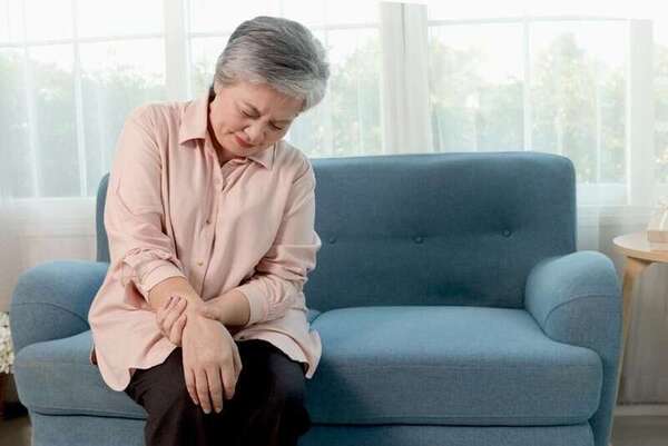 Arthrose du poignet : des exercices pour éviter la chirurgie ?