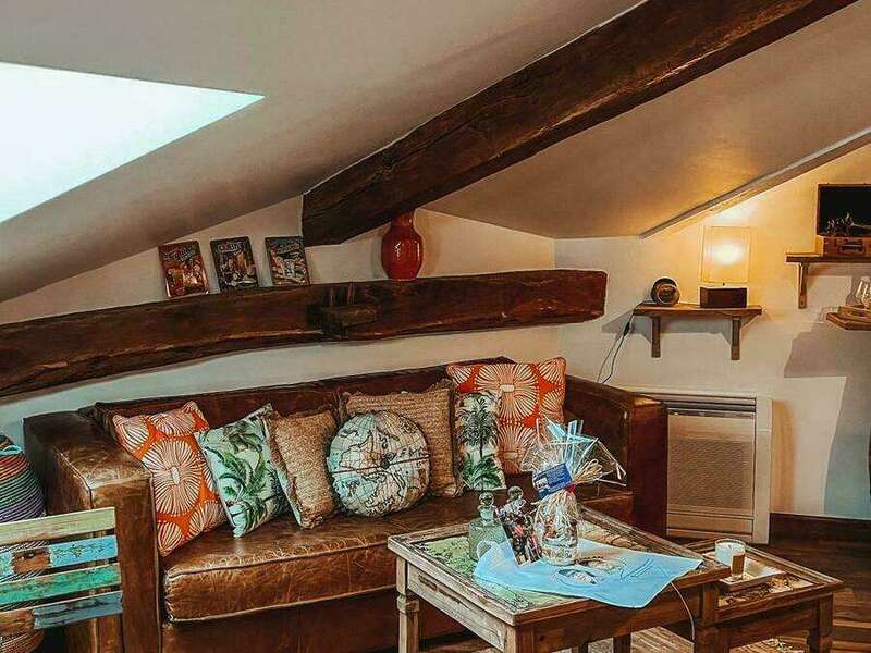 61e79e62-f692-4602-93a9-44f3bc4cd1e7-1