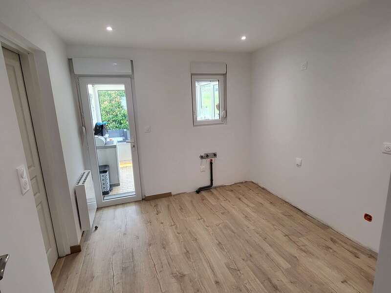 100000648720250627-1696808-b8le7e