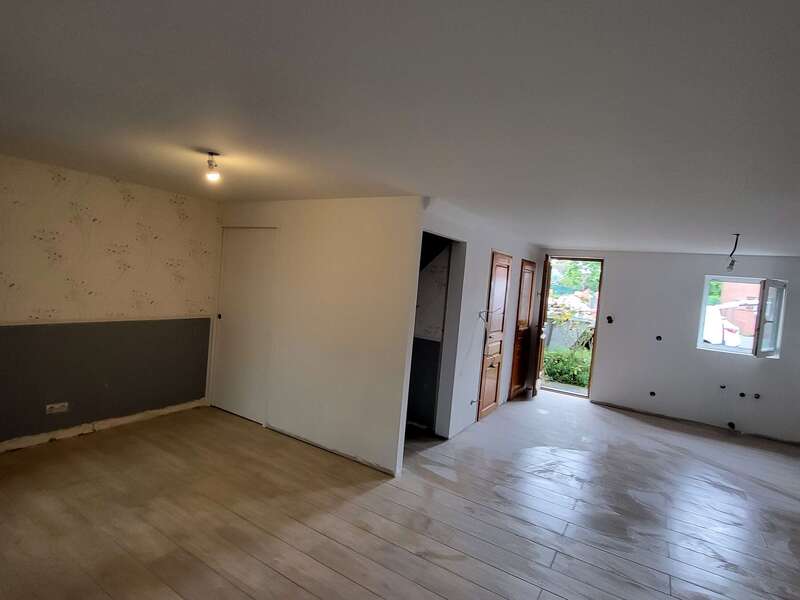 100000667320250627-1714645-kmw952