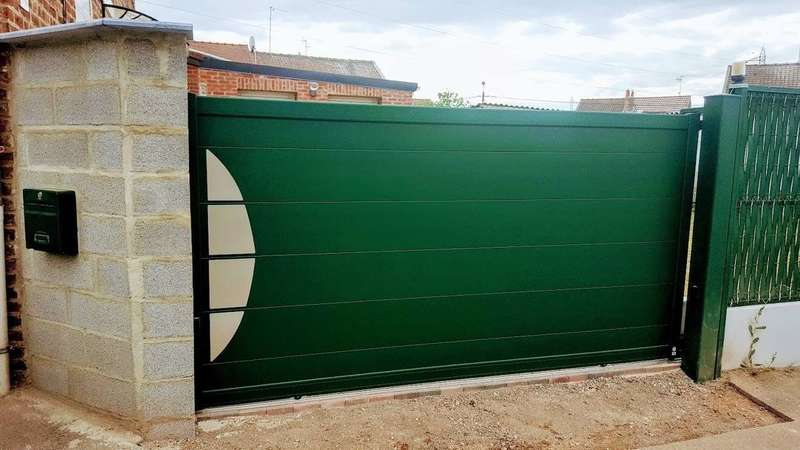 portail_aluminium_coloris_vert