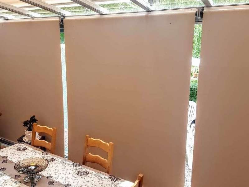 store_interieur_de_veranda_motorise