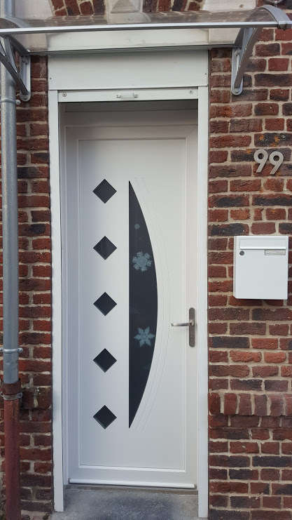 porte_d__entree_pvc_1