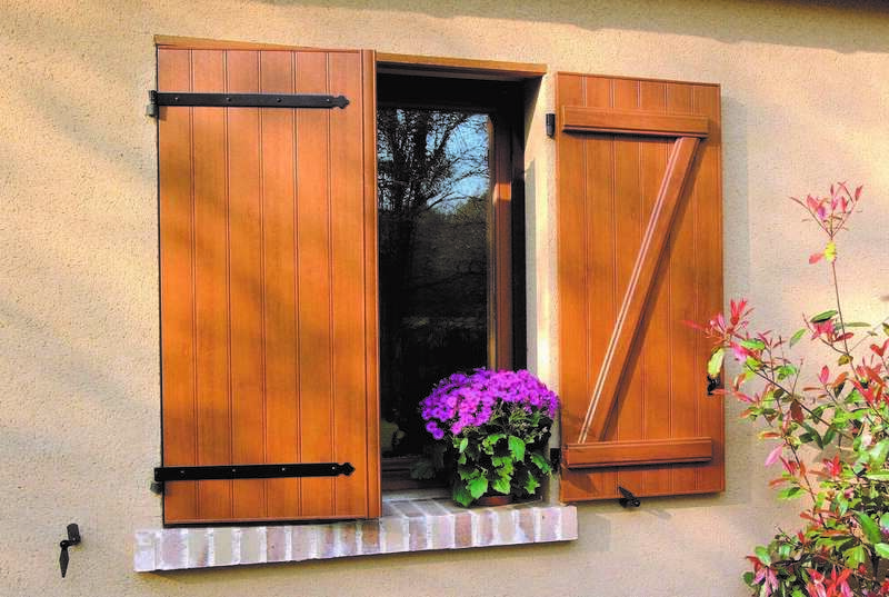 volet_battant_chene_dore