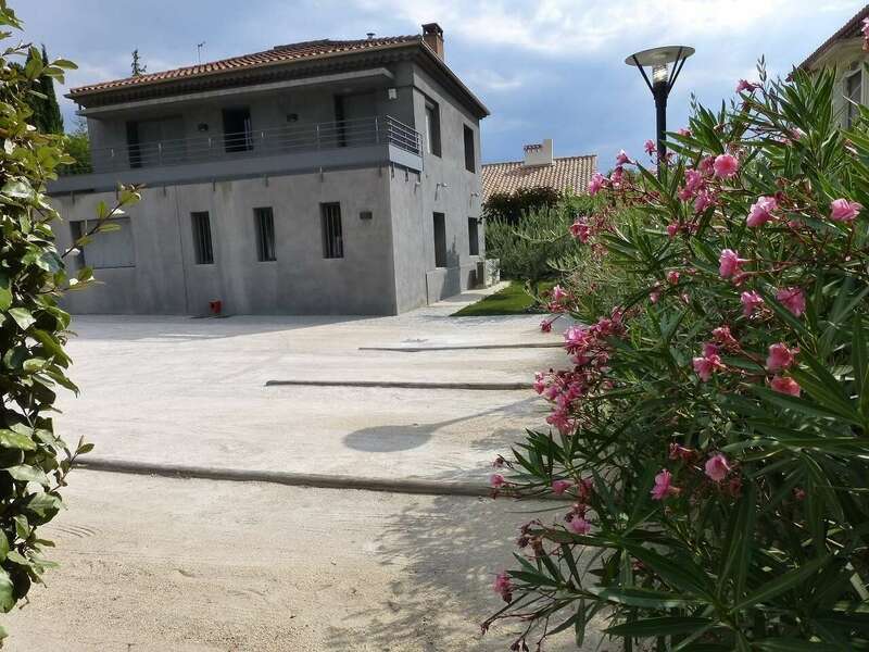 sydcygsuzw_160406776020240524-2559277-1uu8ntd