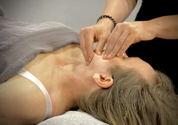 Soins énergétiques du visage