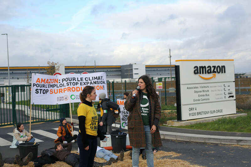 2019-11-28-surproduction-amazon-paris-raphael-kessler-7