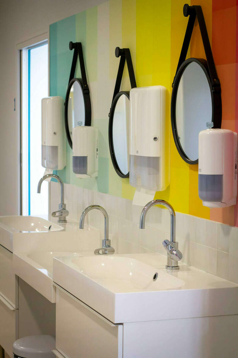 dr_eurin_cabinet20250102-3802887-1m2yef1