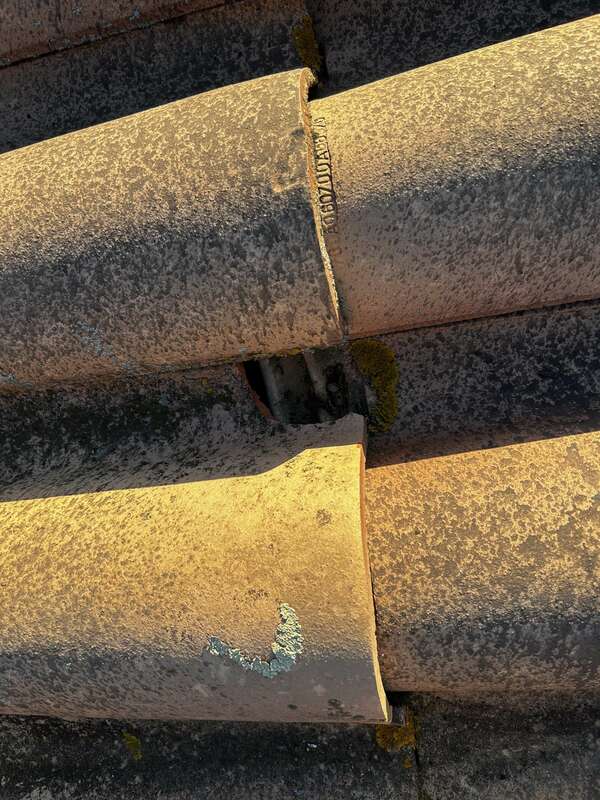 Nous vérifions votre toiture après les intempéries (grêle, tempête, etc.)