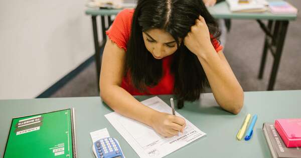 Préparation aux examens : et si le vrai enjeu n’était pas seulement les révisions ?