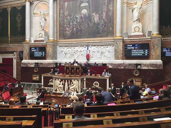 dissertation loi constitutionnelle 3 juin 1958