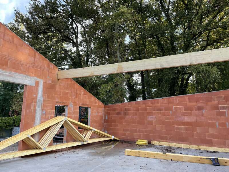 5d0a1405-3b0d-4f05-a09d-cc5c1fe80e2d