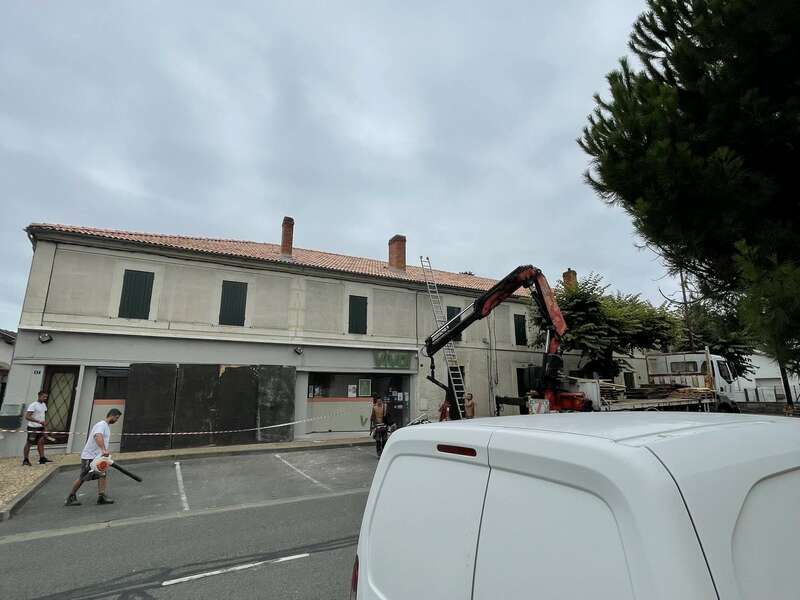 f9e6ae42-be6a-418d-92e8-1c78efbb49a0