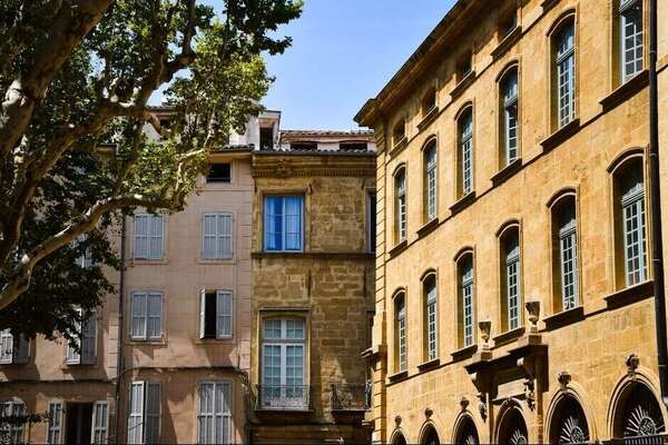 Conciergerie location saisonnière Aix-en-Provence : maximisez vos revenus avec un expert local