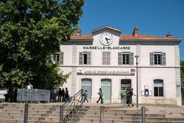 Réglementation location saisonnière à Marseille : obligations et démarches pour les propriétaires