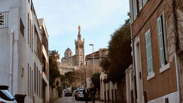 Avis conciergerie Airbnb Marseille : ce que disent vraiment les propriétaires