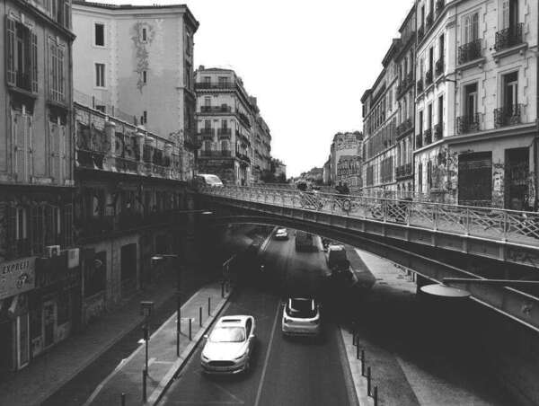 Conciergerie Airbnb à Marseille : tarifs, avis et comment bien déléguer son logement