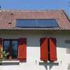 panneaux solaires sur toiture pour projet solaire thermique