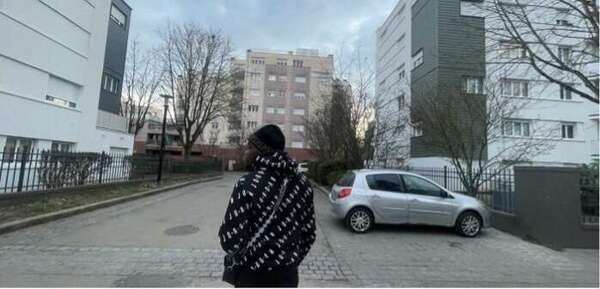 Là tout de suite, je pense aux inégalités entre les jeunes du quartier et ceux qui sont plus aisés