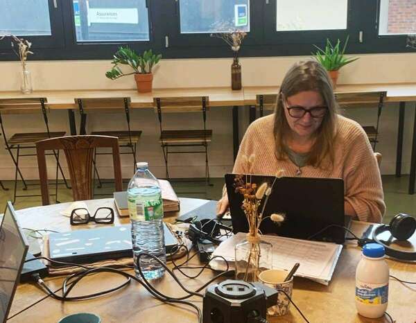 Sandra Valade, la médiatrice et formatrice au numérique qui accompagne des mamans solos.