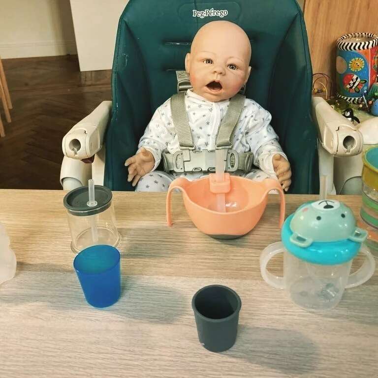 photo_cabinet_320251012-1705282-bve9w2