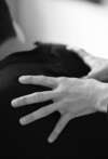 personne détendue recevant un shiatsu, cercle vertueux santé intégrative